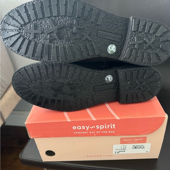 Easy Spirit Juna boots NWT. - Picture 5 of 7